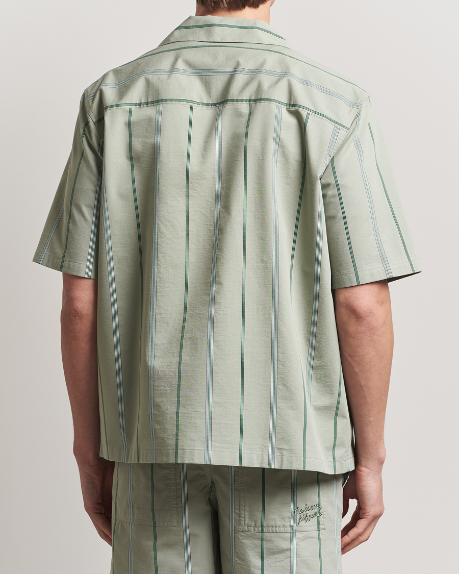 Hombres | Camisas | Maison Kitsuné | Resort Striped Short Sleeve Shirt Vert De Gris