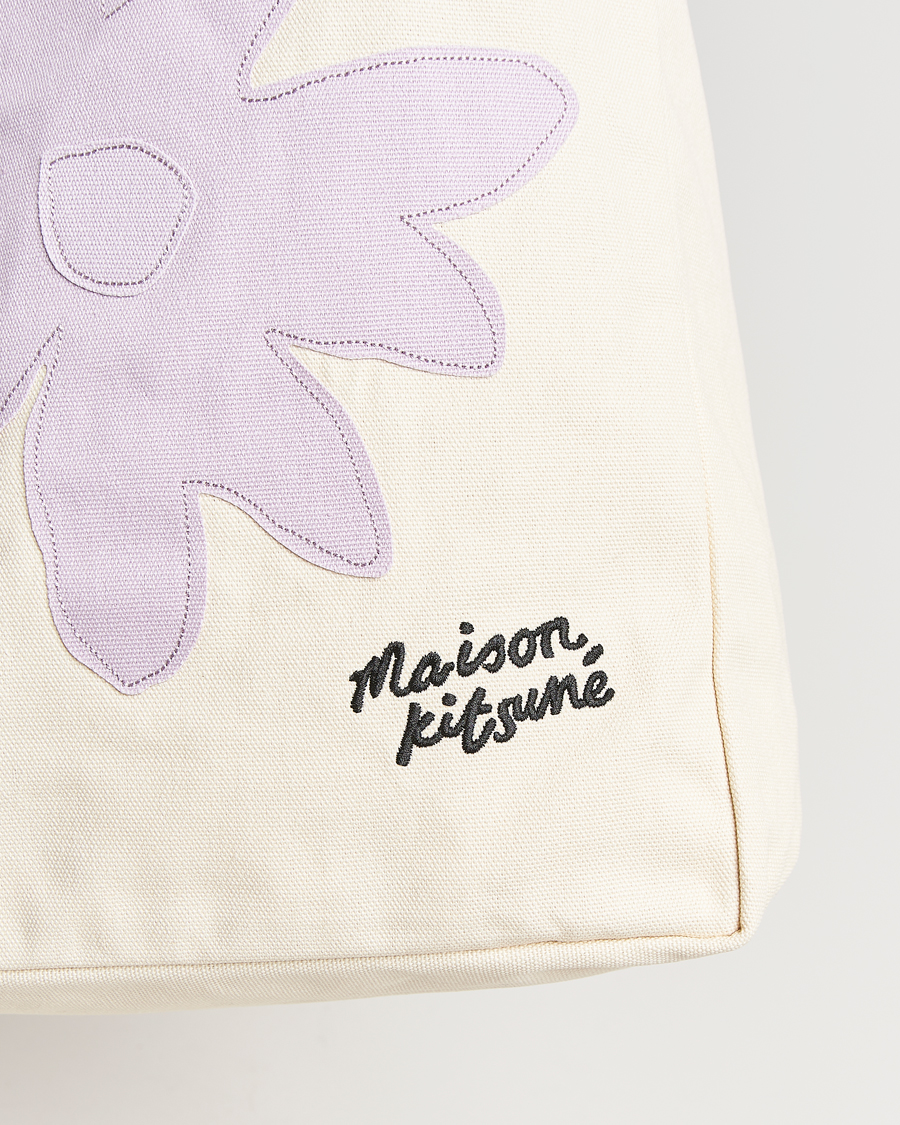 Hombres | Maison Kitsuné Daisy Flower Tote Bag Rich Vanilla | Maison Kitsuné | Daisy Flower Tote Bag Rich Vanilla