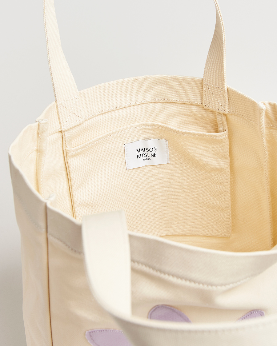 Hombres | Maison Kitsuné Daisy Flower Tote Bag Rich Vanilla | Maison Kitsuné | Daisy Flower Tote Bag Rich Vanilla