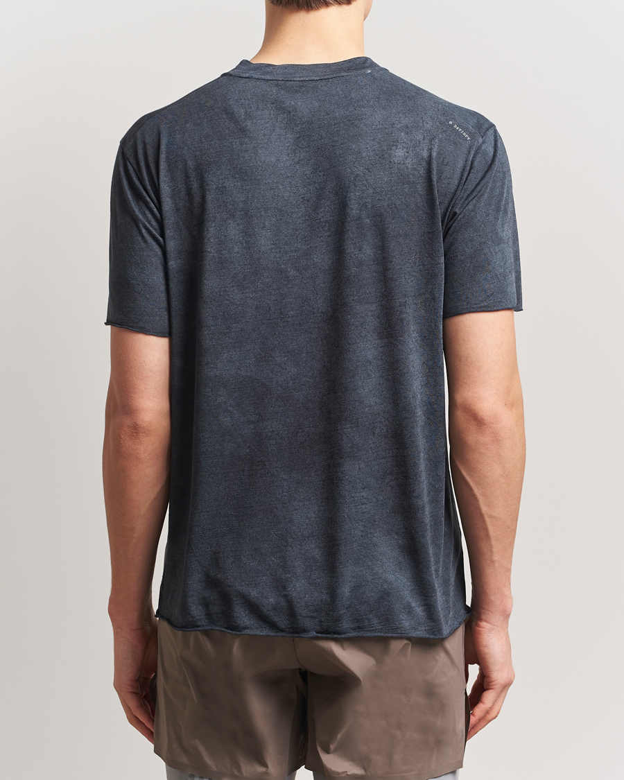 Hombres | Camisetas | Satisfy | CloudMerino Cordura T-Shirt Sun Bleached Black