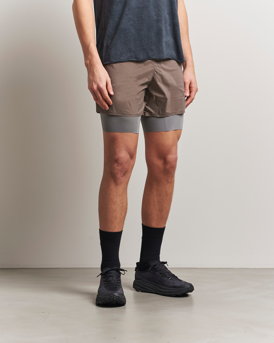 Hombres | Pantalones cortos | Satisfy | TechSilk 8 Inch Shorts Falcon