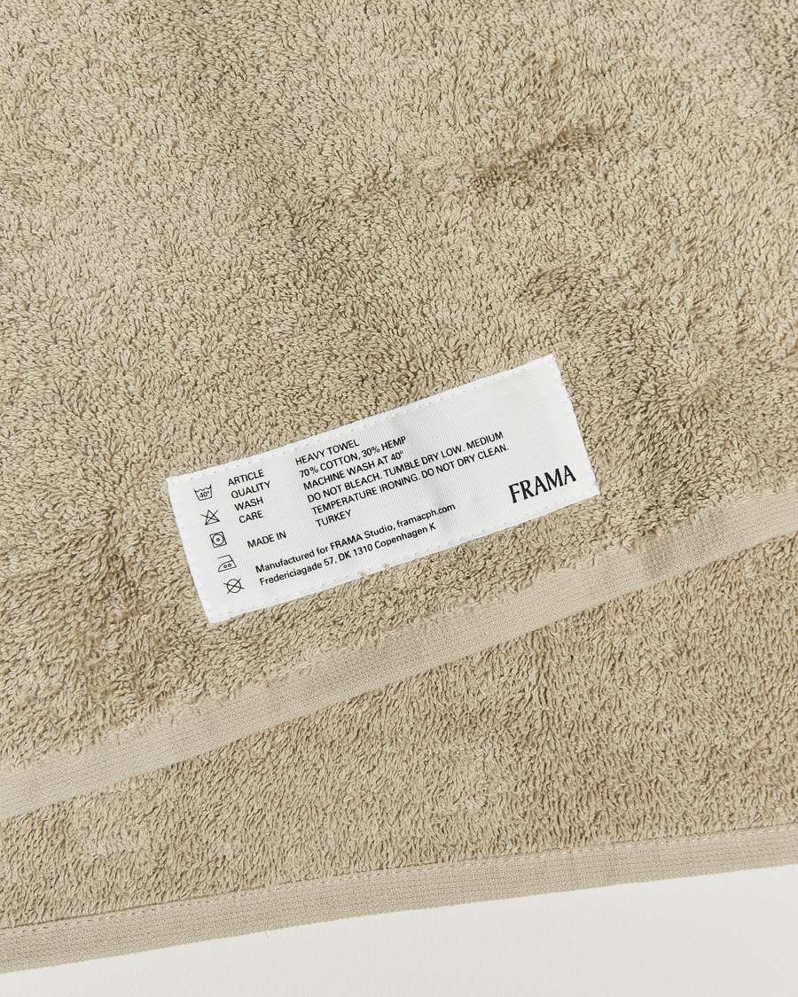 Hombres | Telas | Frama | Heavy Hand Towel 50x80cm Sage Green