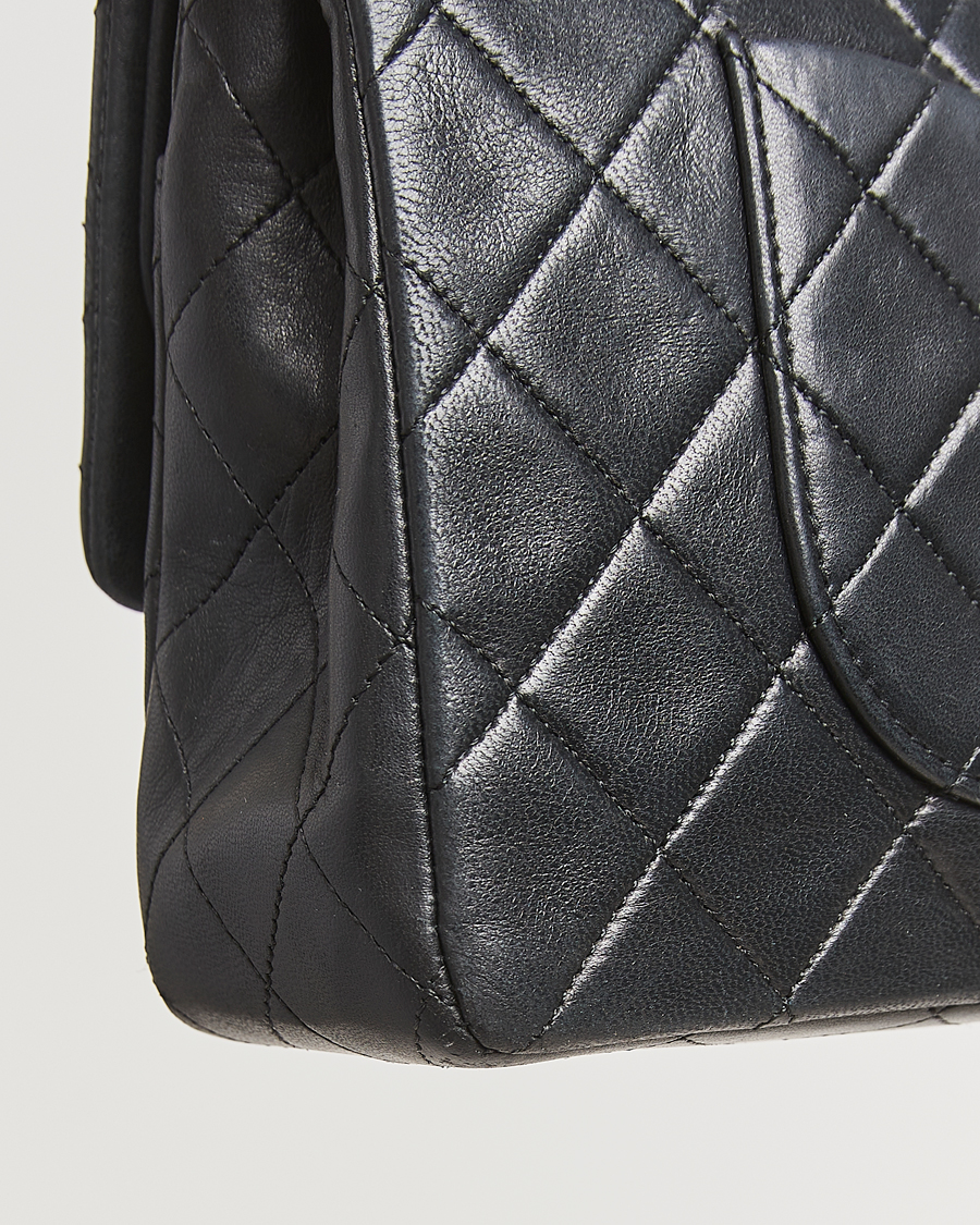 Hombres | Chanel Pre-Owned Classic Medium Double Flap Bag Lambskin Black | Chanel Pre-Owned | Classic Medium Double Flap Bag Lambskin Black