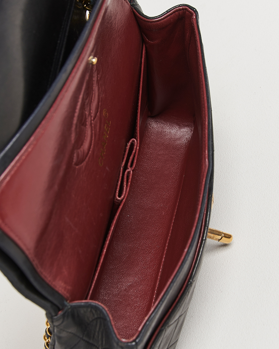 Hombres | Chanel Pre-Owned Classic Medium Double Flap Bag Lambskin Black | Chanel Pre-Owned | Classic Medium Double Flap Bag Lambskin Black