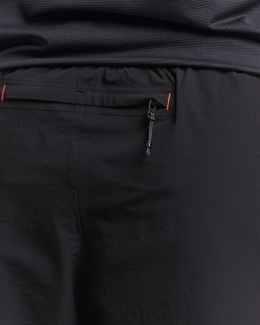 Hombres | Pantalones cortos | SOAR Running | Run Short Black