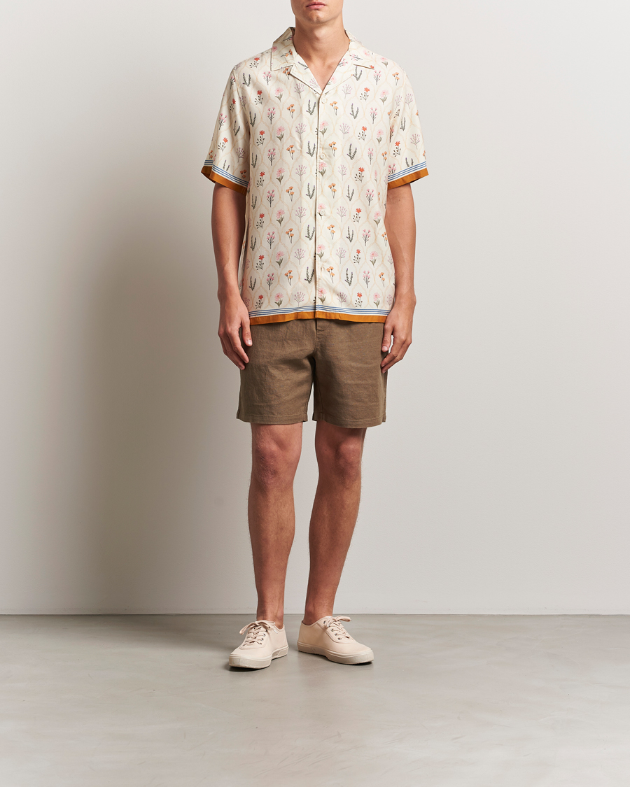 Hombres | Camisas | LES DEUX | Lucas AOP Wild Flower Shirt Ivory
