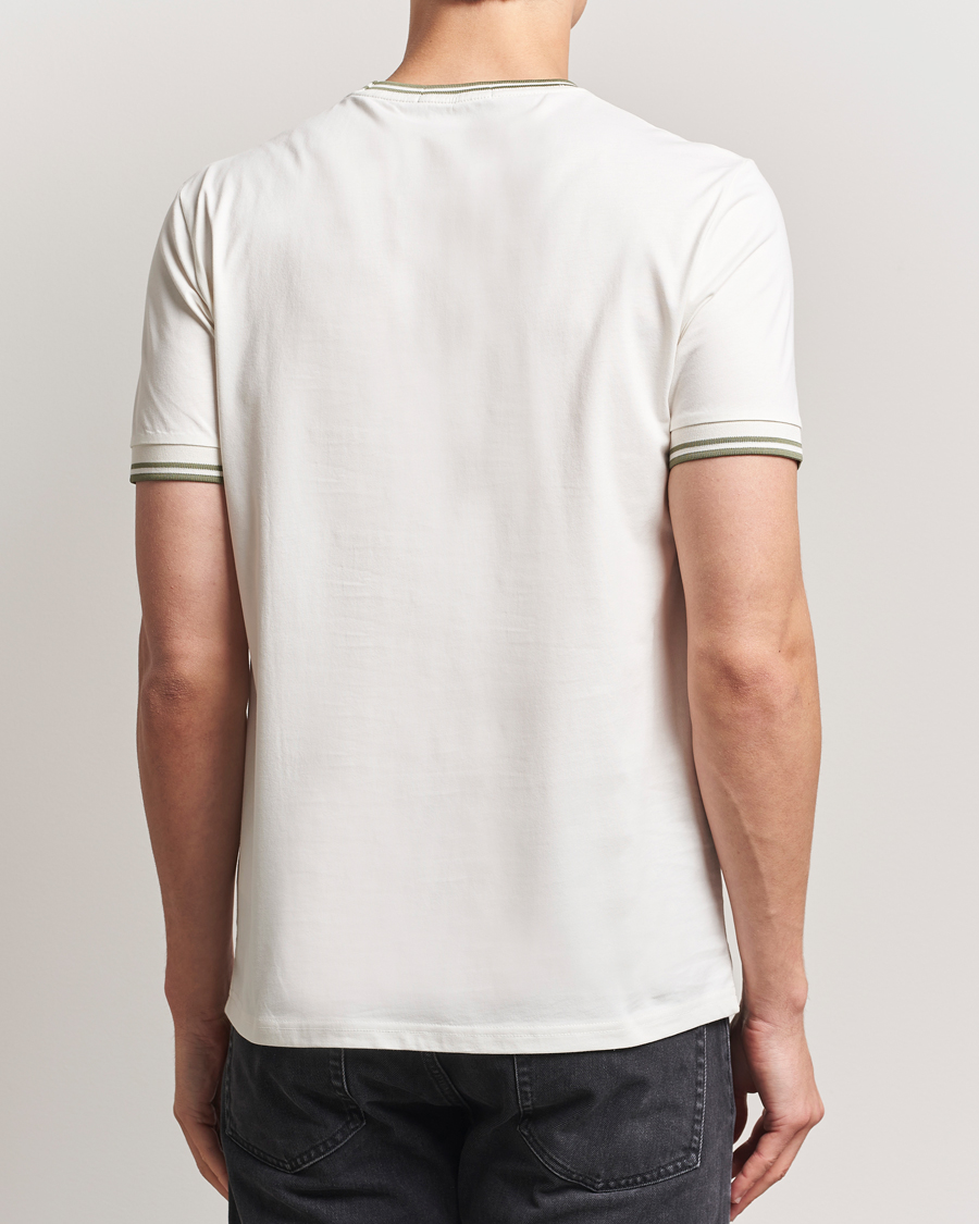 Hombres | Camisetas | Fred Perry | Twin Tipped T-Shirt Light Ecru