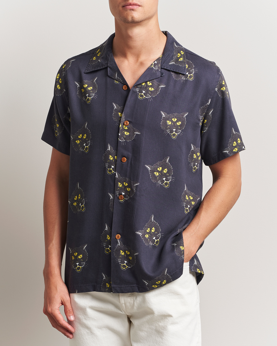 Hombres | Camisas | Nudie Jeans | Arvid The Cat Hawaii Shirt Antracite