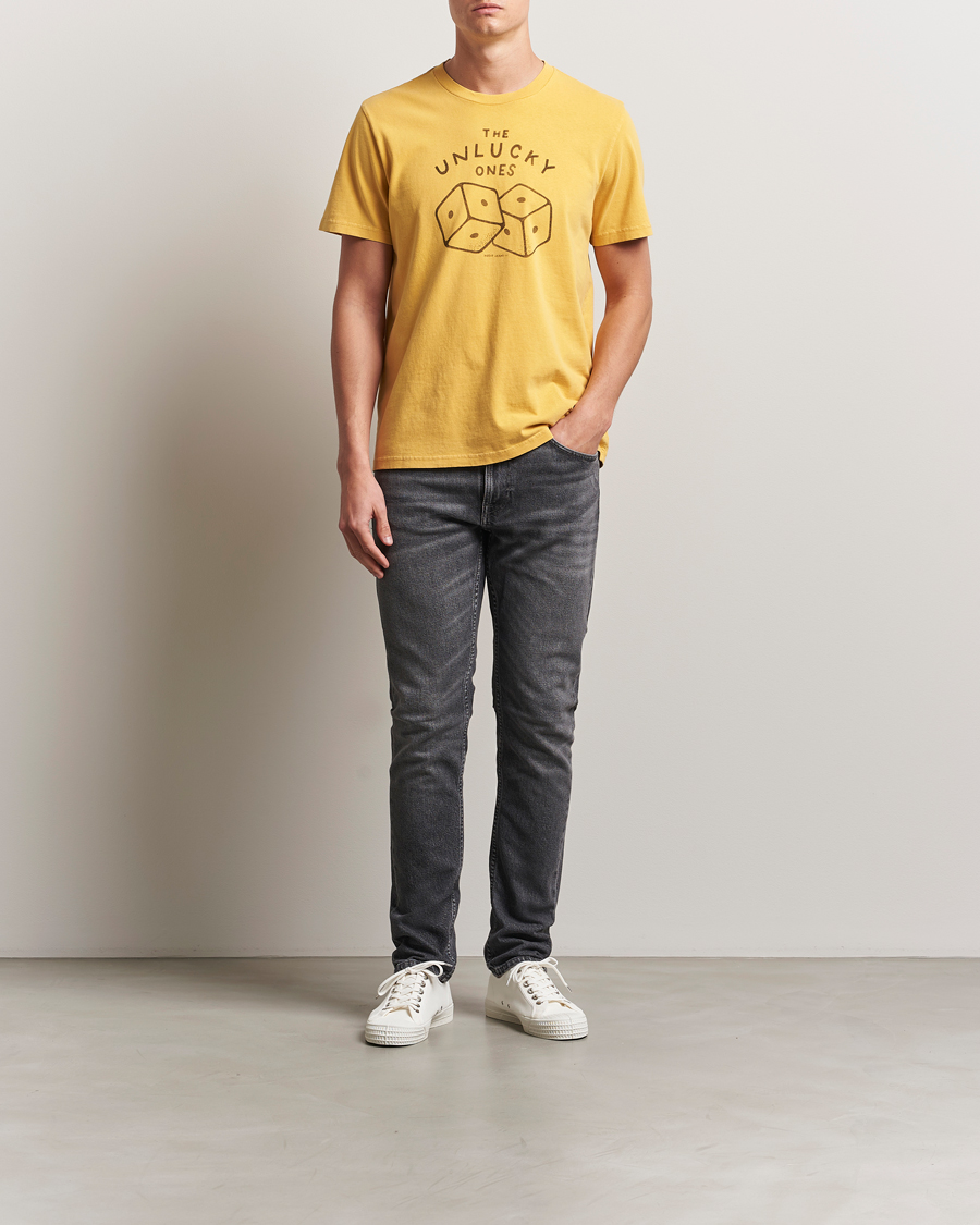 Hombres | Camisetas | Nudie Jeans | Roy Unlucky T-Shirt Yellow
