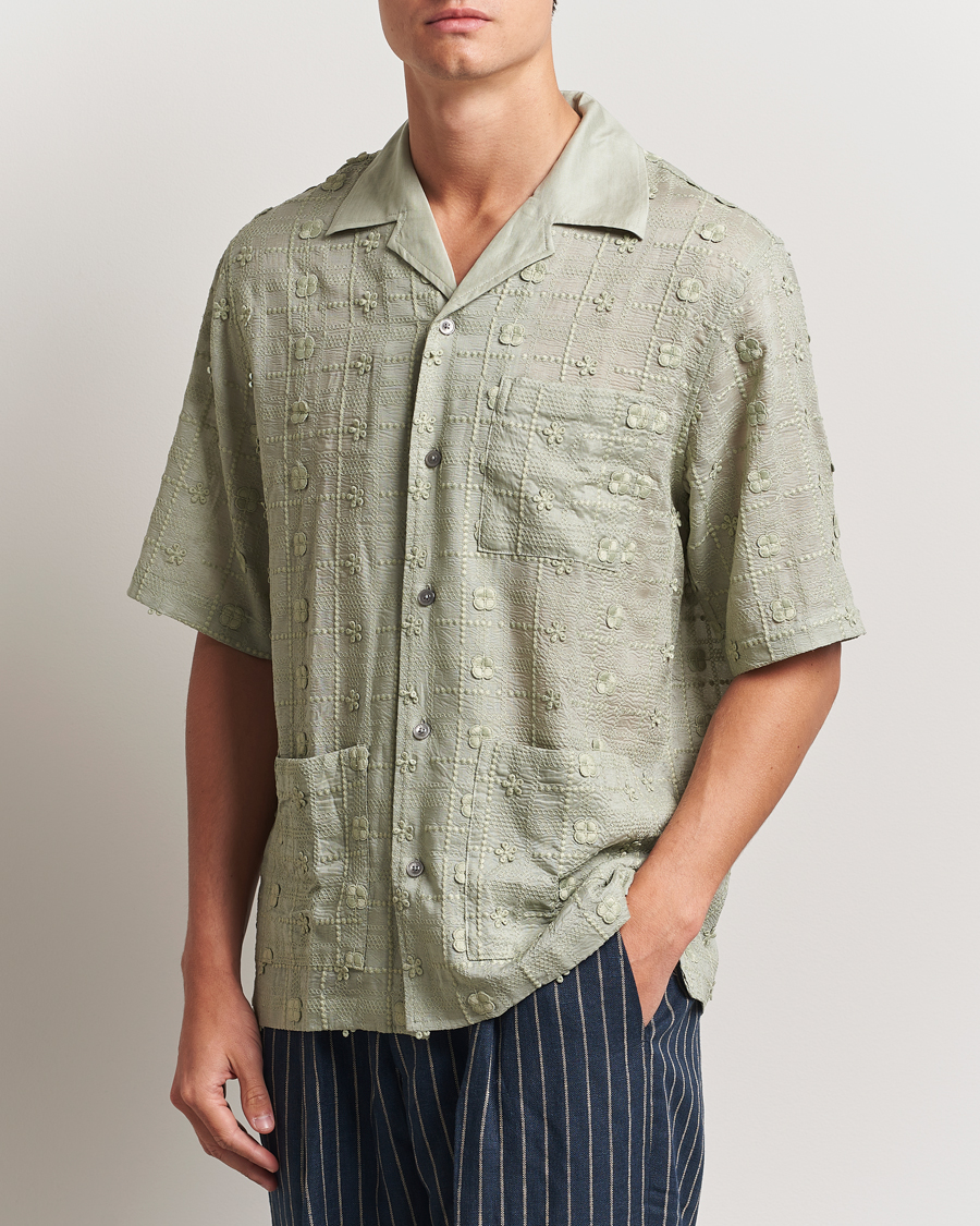Hombres | Camisas | NN07 | Ben Lyocell Fil-Coupé Embroidery Anglaise Shirt Sage Green