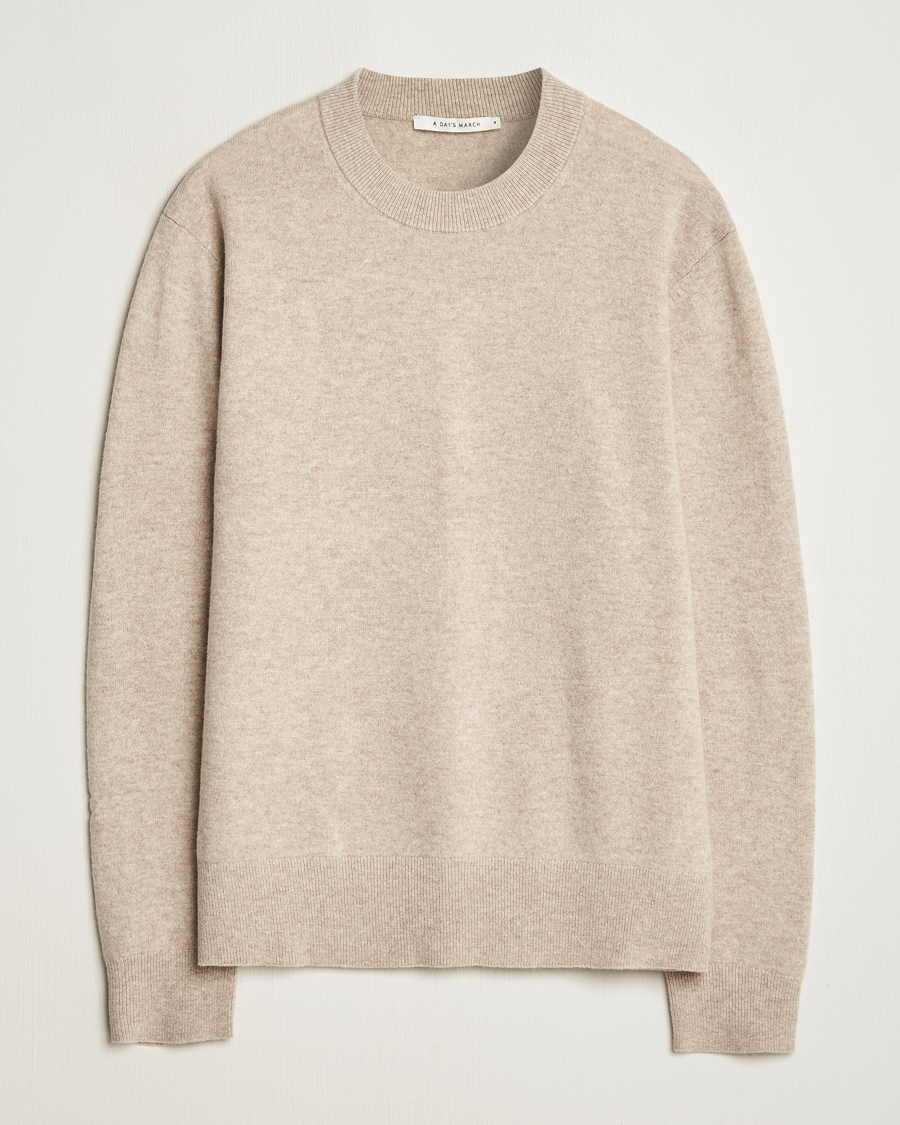 Hombres | Jerséis y prendas de punto | A Day's March | Marlow Cashmere Blend Sweater Sand