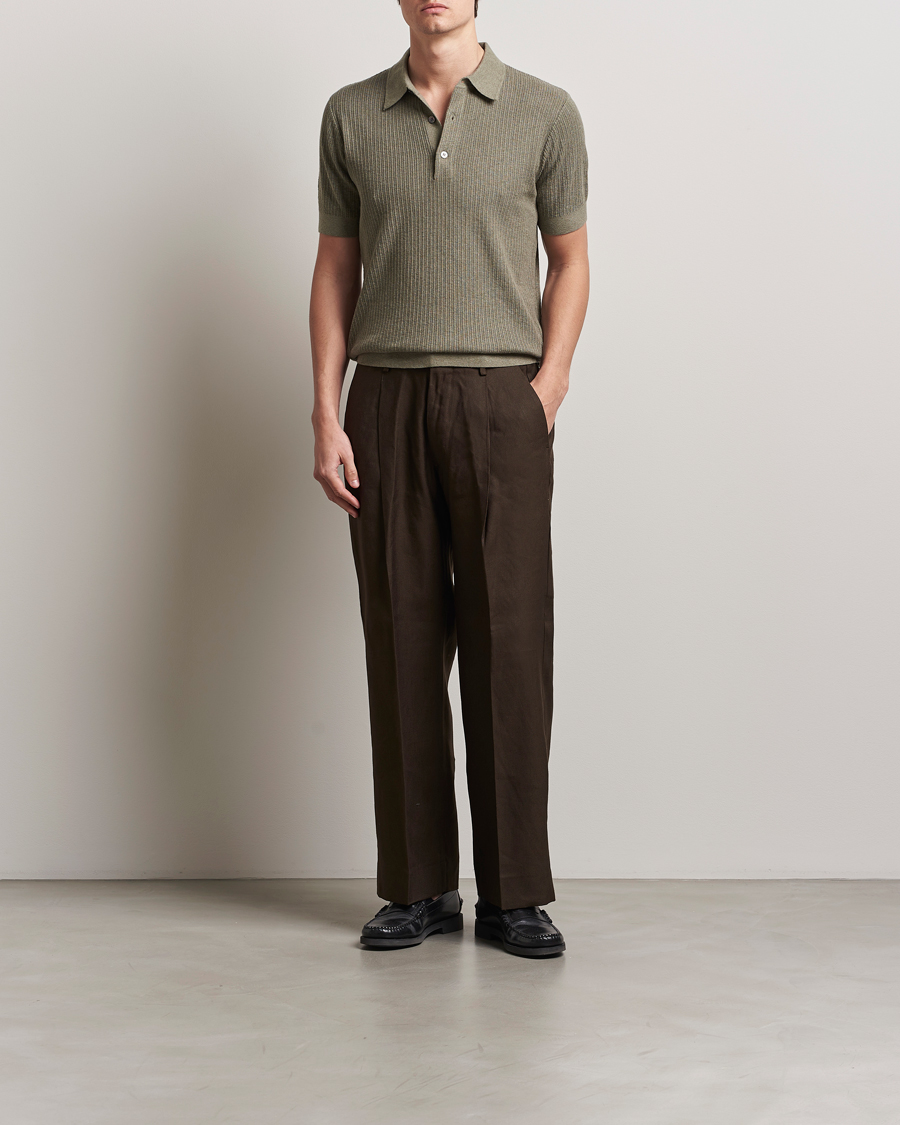 Hombres | Jerséis y prendas de punto | A Day's March | Aspen Structure Short Sleeve Polo Safari Green