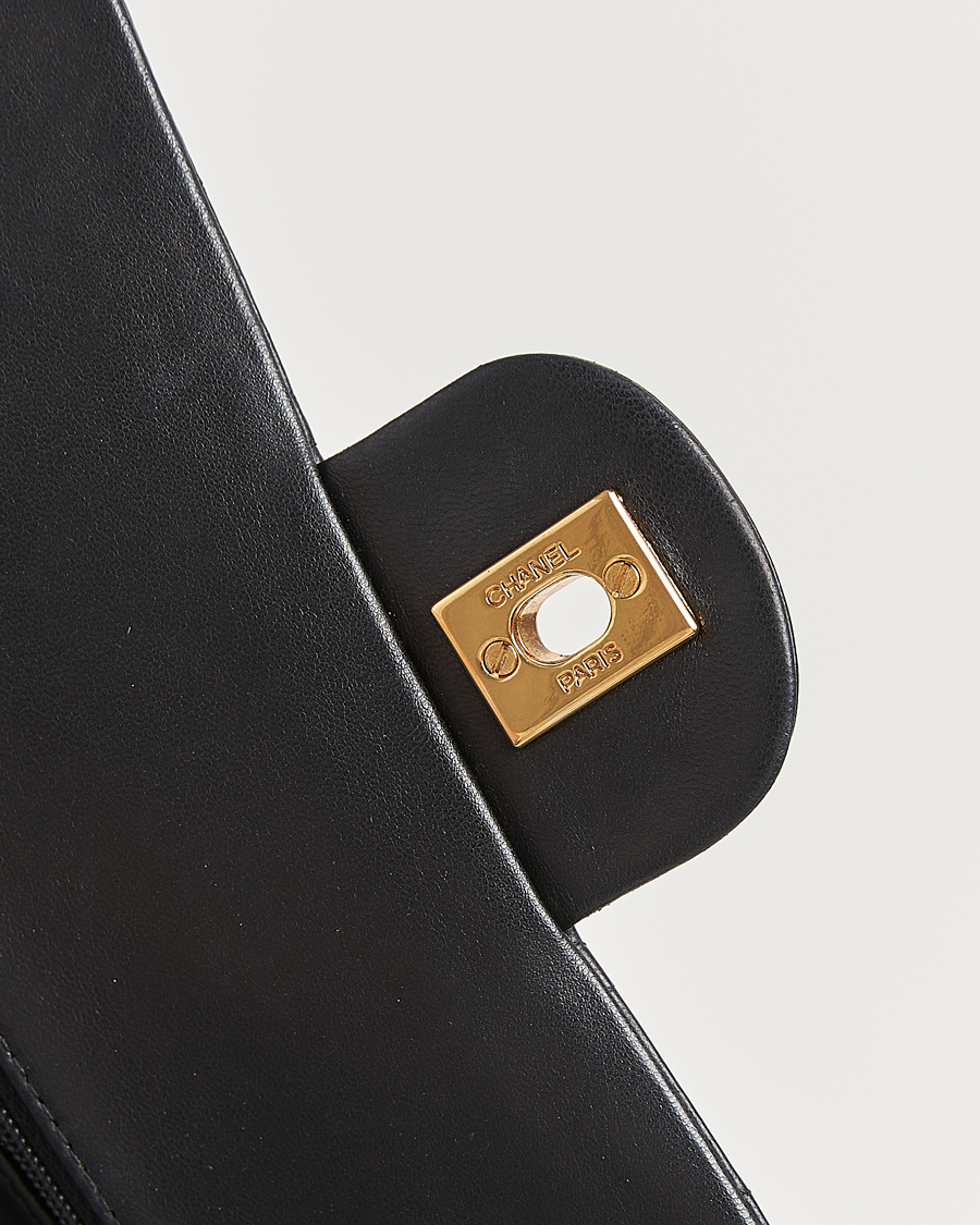 Hombres | Chanel Pre-Owned Classic Medium Double Flap Bag Lambskin Black | Chanel Pre-Owned | Classic Medium Double Flap Bag Lambskin Black