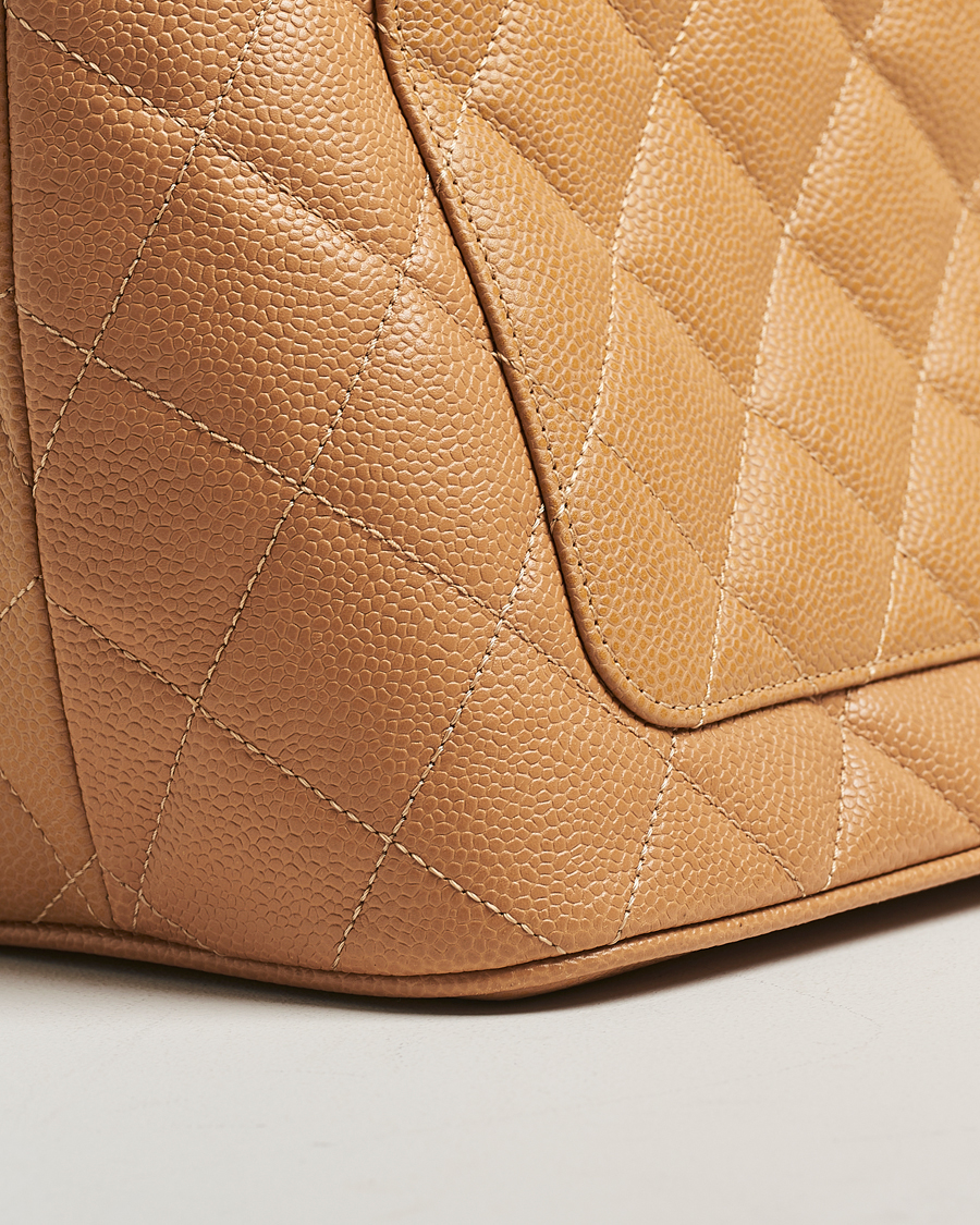 Hombres | Chanel Pre-Owned Medallion Tote Quilted Caviar Beige | Chanel Pre-Owned | Medallion Tote Quilted Caviar Beige