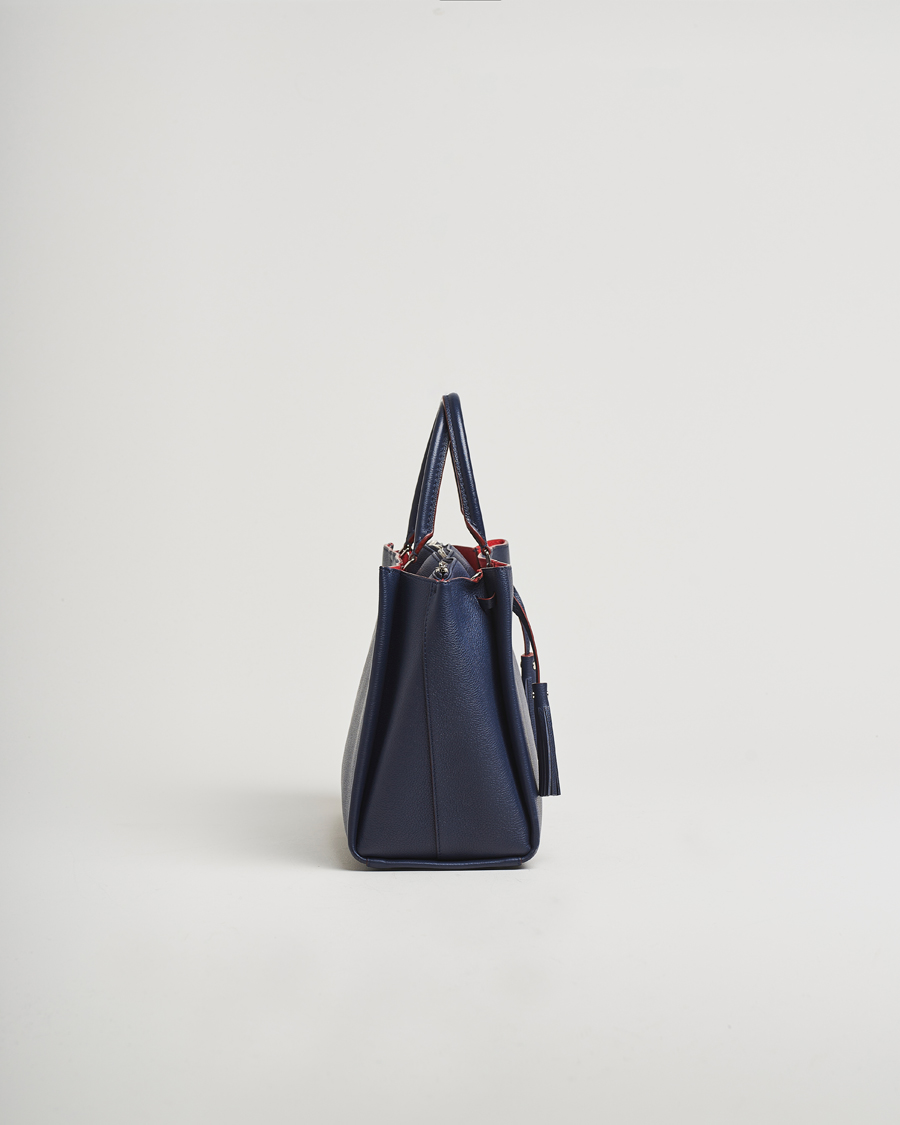 Hombres | Louis Vuitton Pre-Owned LockMeTo Handbag Calfskin Navy | Louis Vuitton Pre-Owned | LockMeTo Handbag Calfskin Navy