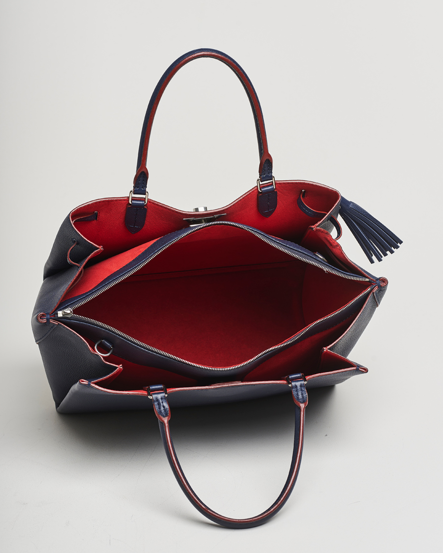 Hombres | Louis Vuitton Pre-Owned LockMeTo Handbag Calfskin Navy | Louis Vuitton Pre-Owned | LockMeTo Handbag Calfskin Navy