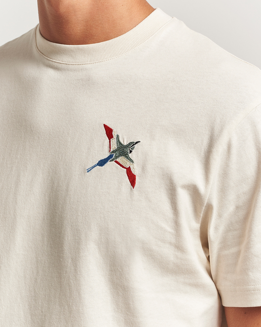 Hombres | Camisetas | Axel Arigato | Micro Bee Bird T-Shirt Pale Beige