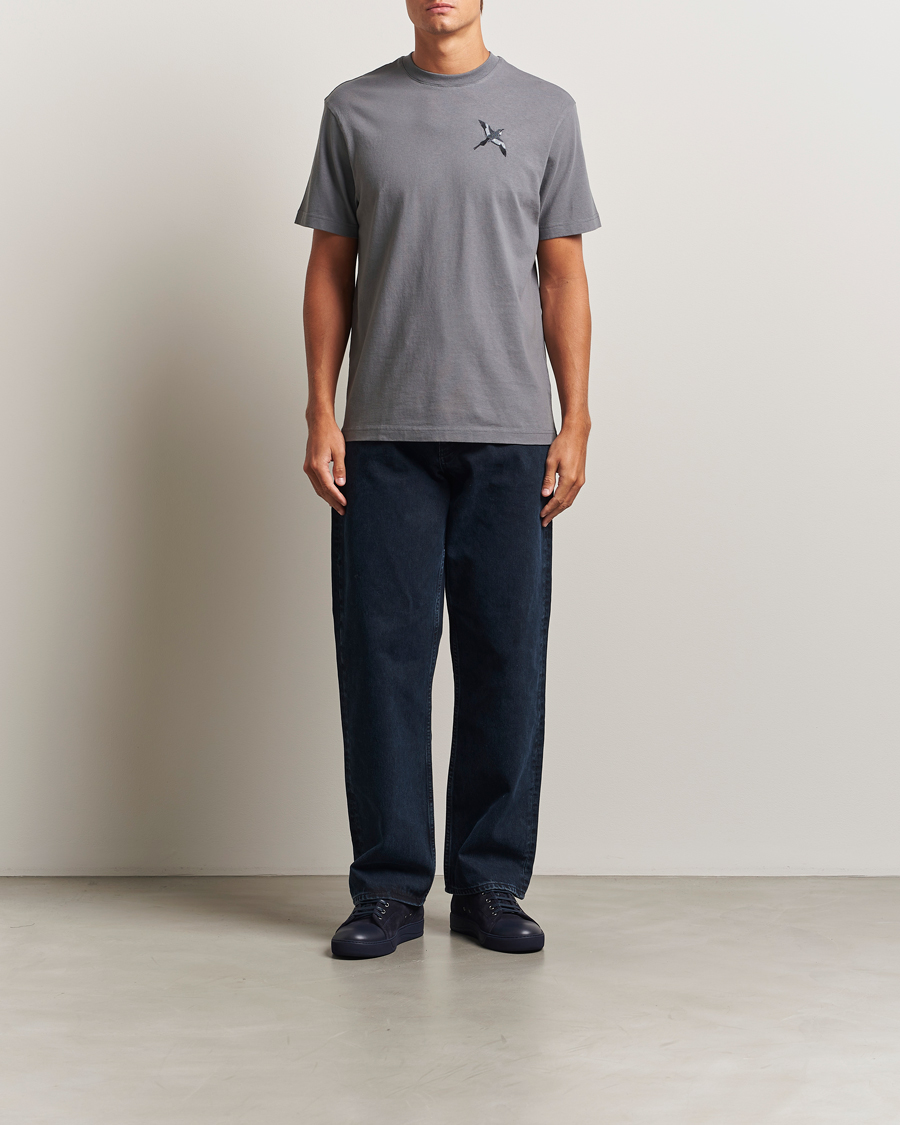 Hombres | Camisetas | Axel Arigato | Micro Bee Bird T-Shirt Steel Grey