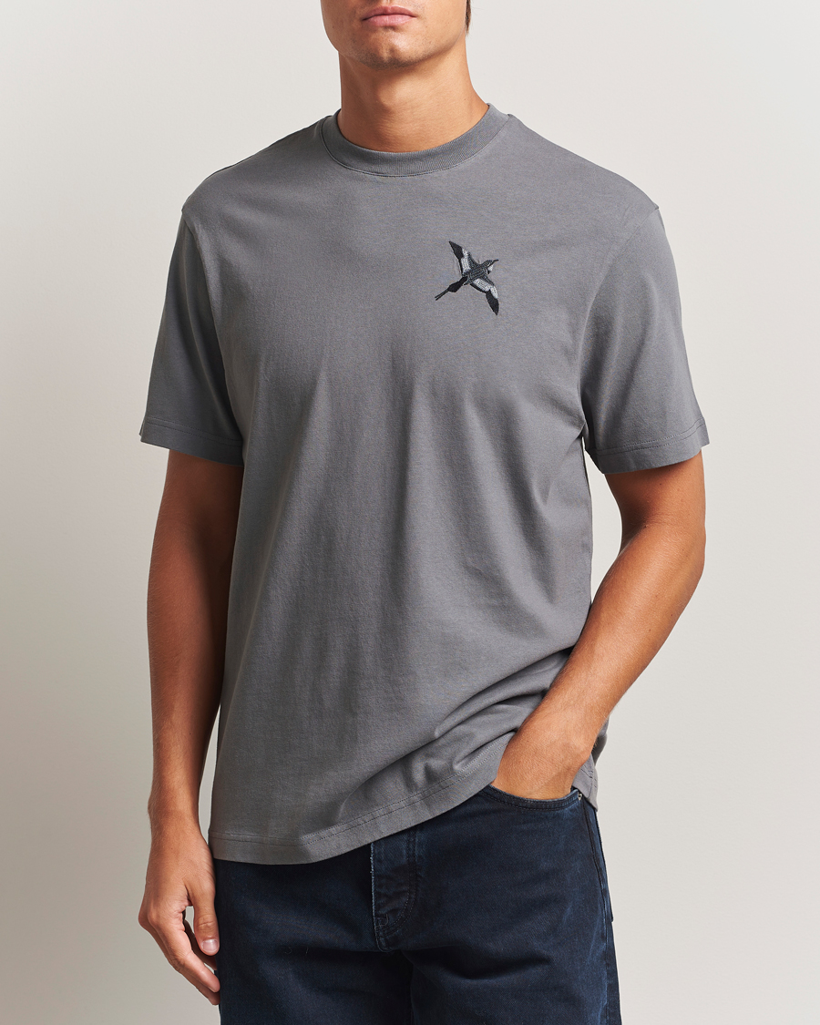 Hombres | Camisetas | Axel Arigato | Micro Bee Bird T-Shirt Steel Grey