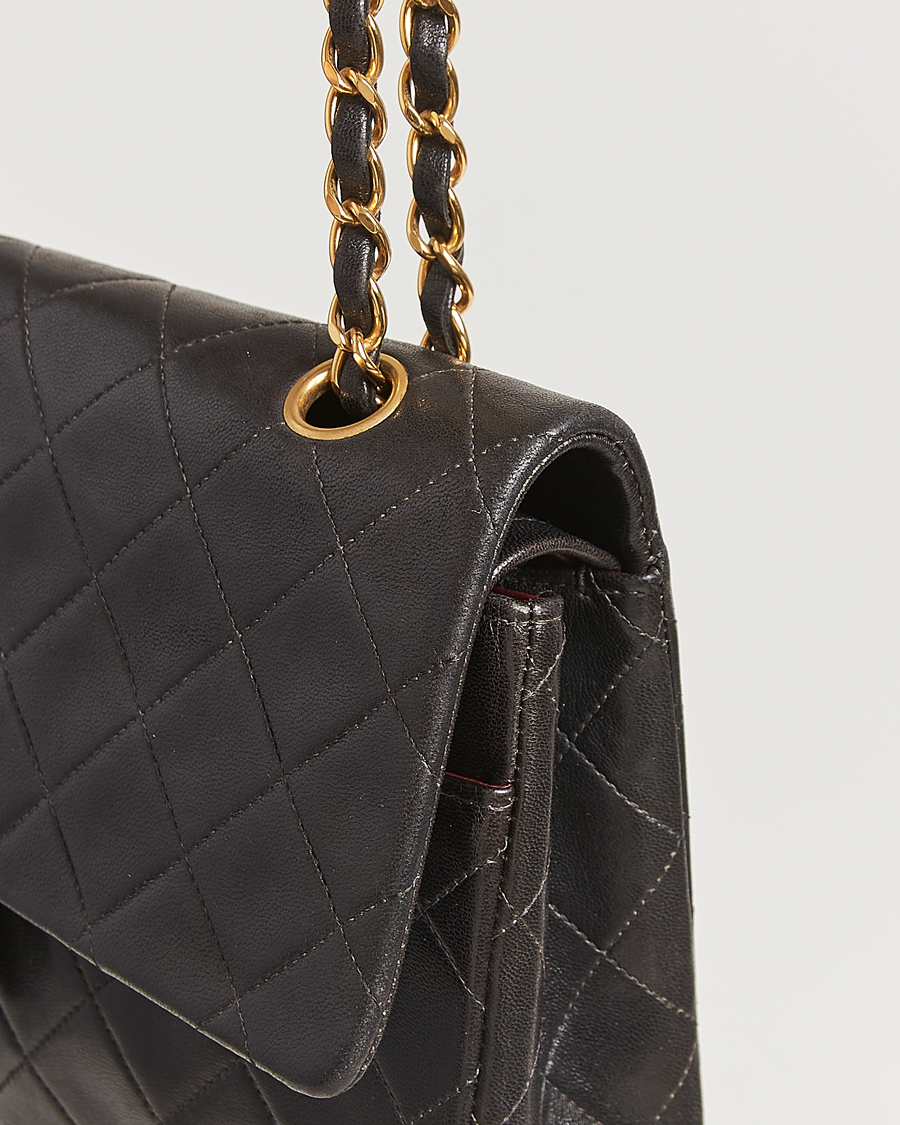 Hombres | Chanel Pre-Owned Classic Double Flap Medium Lambskin Black | Chanel Pre-Owned | Classic Double Flap Medium Lambskin Black