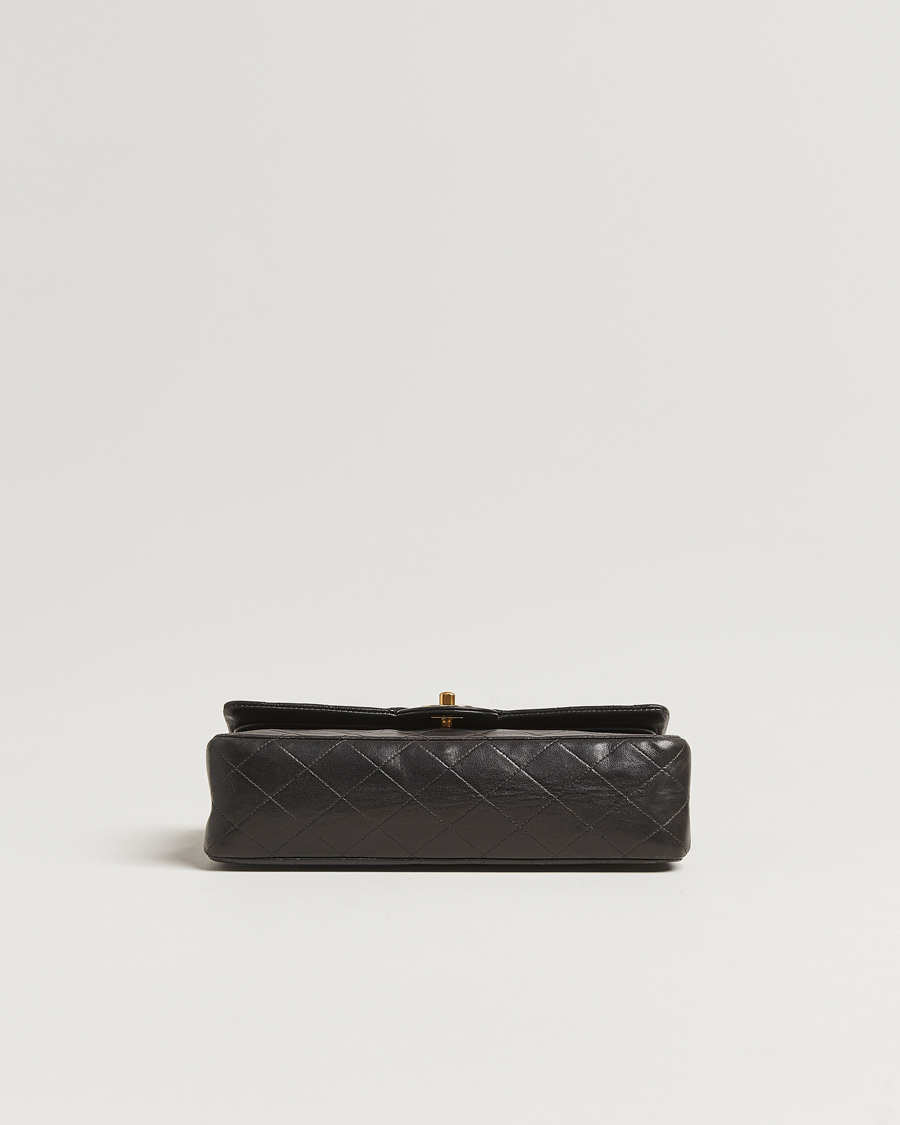 Hombres | Chanel Pre-Owned Classic Double Flap Medium Lambskin Black | Chanel Pre-Owned | Classic Double Flap Medium Lambskin Black