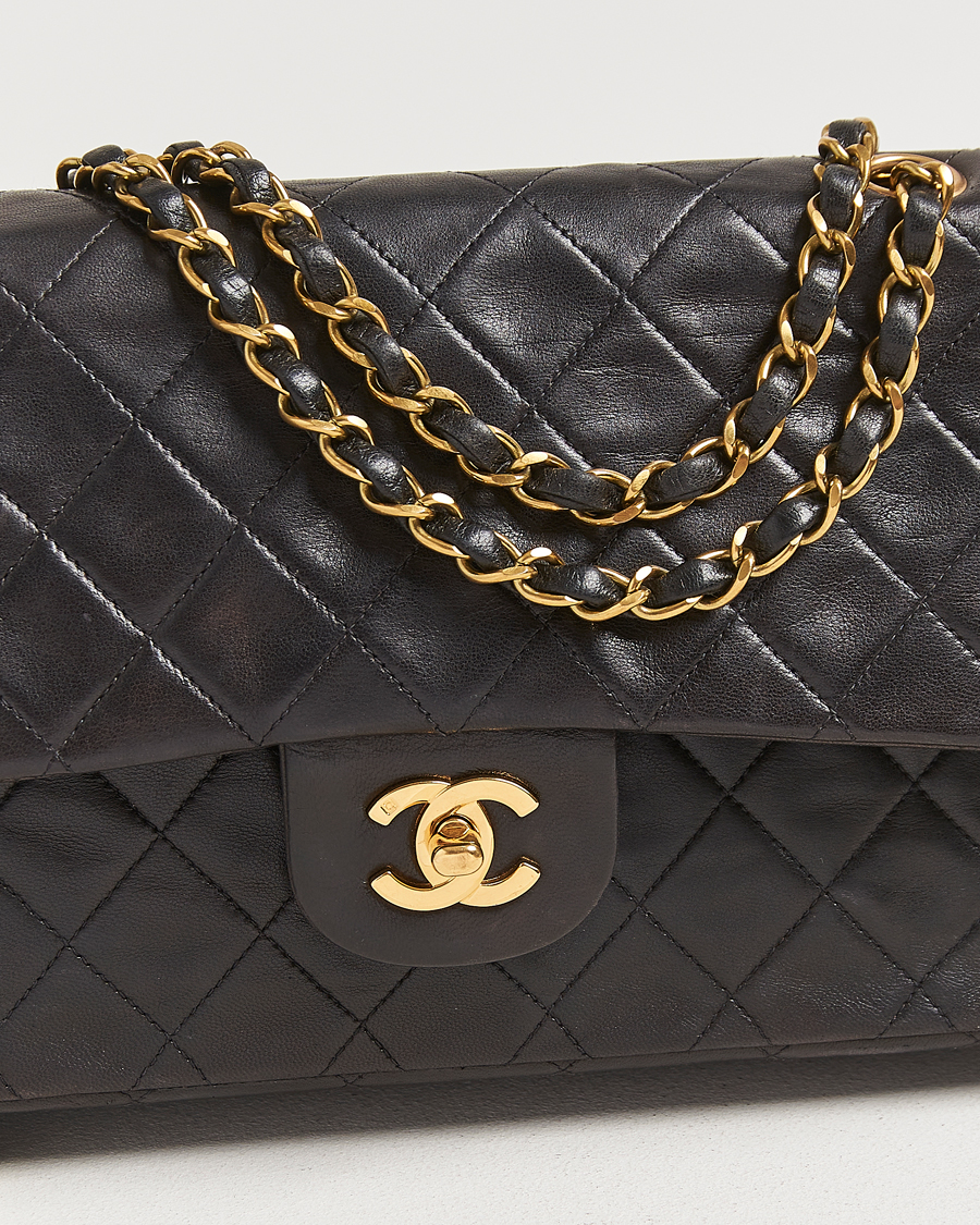 Hombres | Chanel Pre-Owned Classic Double Flap Medium Lambskin Black | Chanel Pre-Owned | Classic Double Flap Medium Lambskin Black