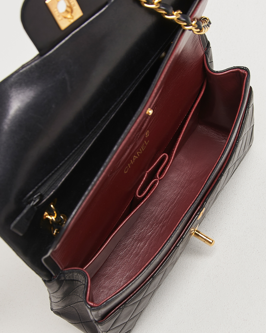 Hombres | Chanel Pre-Owned Classic Double Flap Medium Lambskin Black | Chanel Pre-Owned | Classic Double Flap Medium Lambskin Black