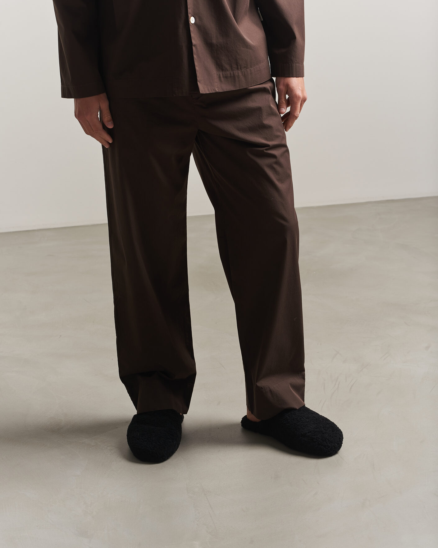 Hombres | Sandalias y chanclas | Tekla | Lambswool Shearling Slippers Black