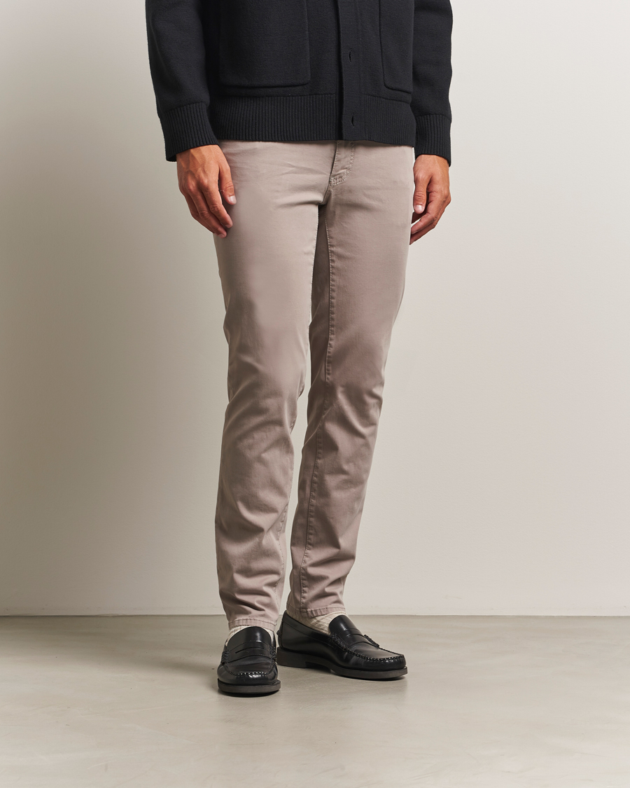 Hombres | Pantalones | Brax | Cadiz Cotton Satin 5-Pocket Pants Stone