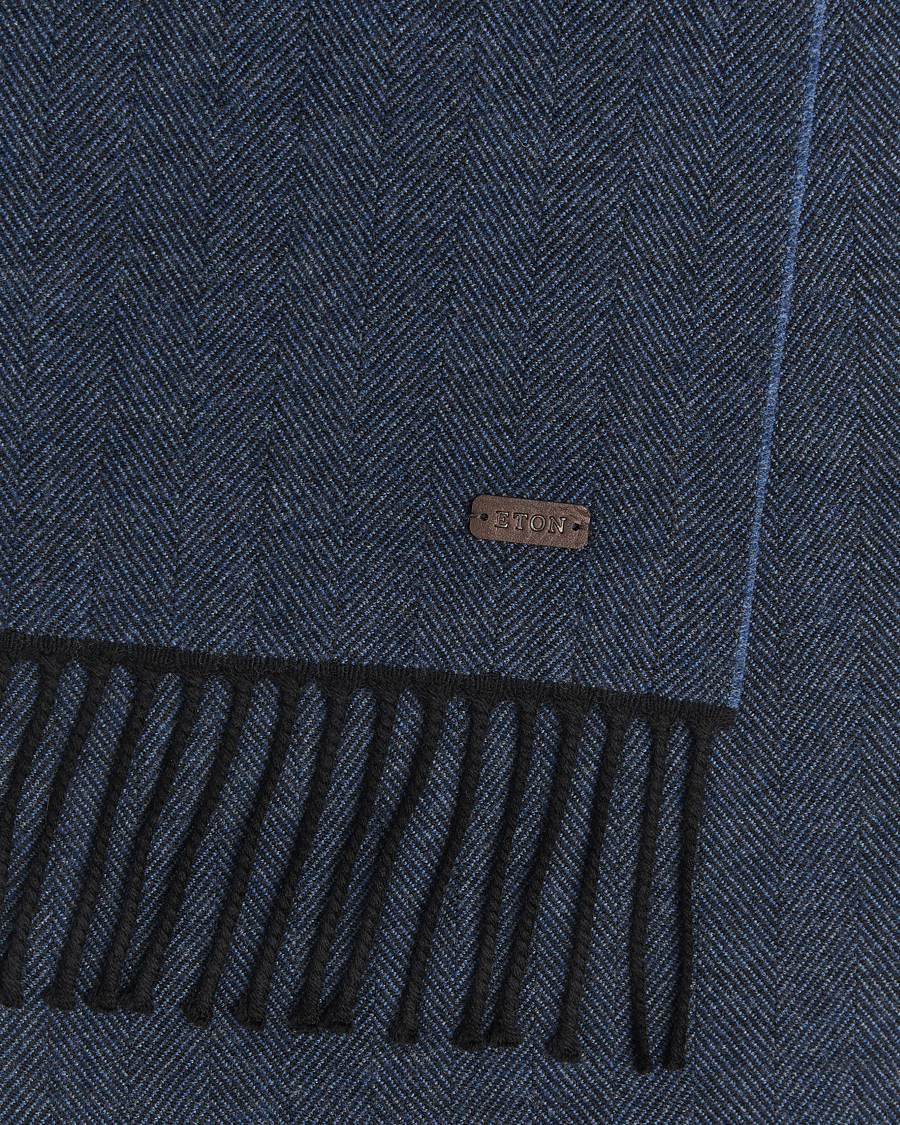 Hombres | Eton Merino Wool Herringbone Scarf Dark Blue | Eton | Merino Wool Herringbone Scarf Dark Blue
