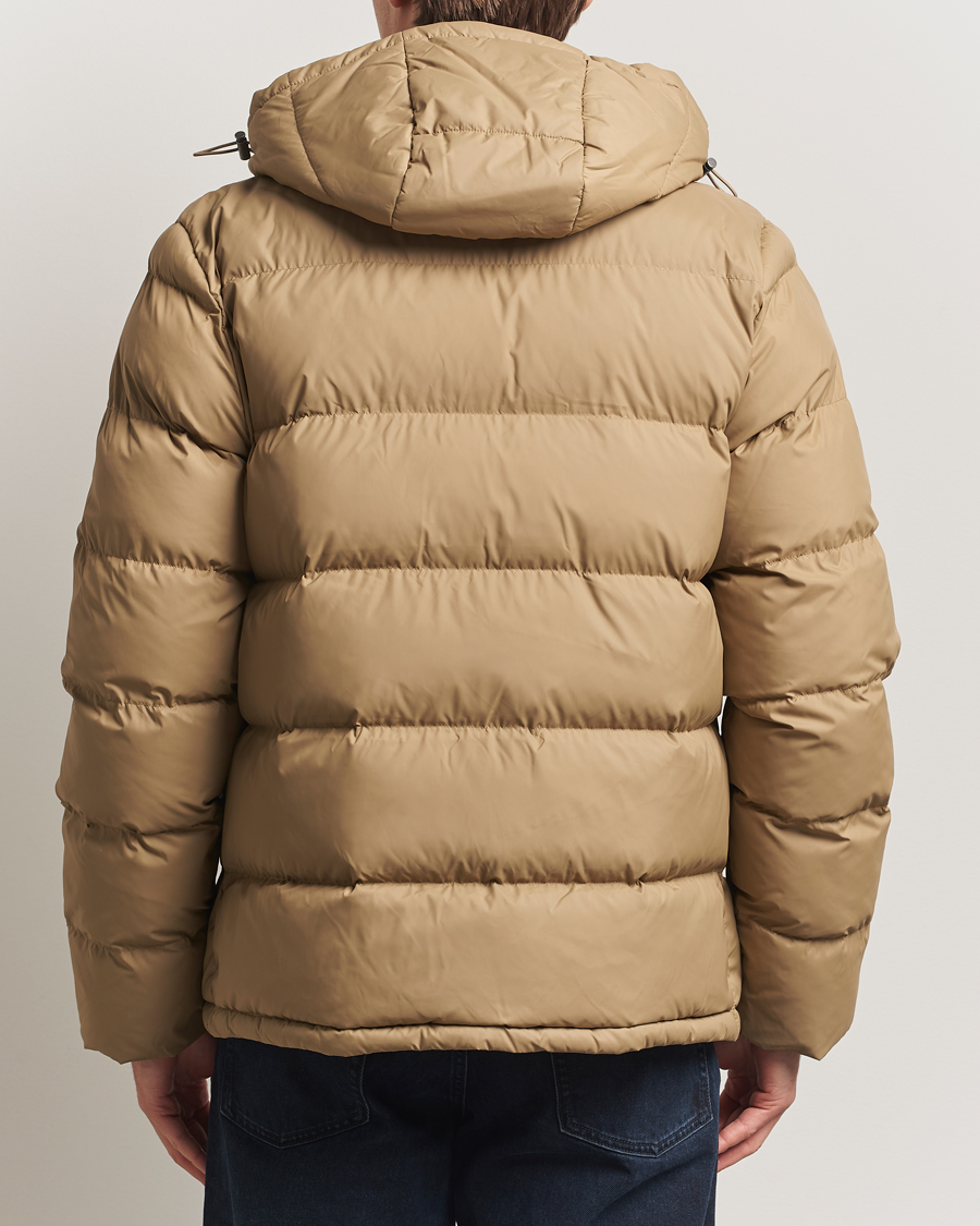 Hombres | Abrigos y chaquetas | GANT | The Active Cloud Down Jacket Light Taupe