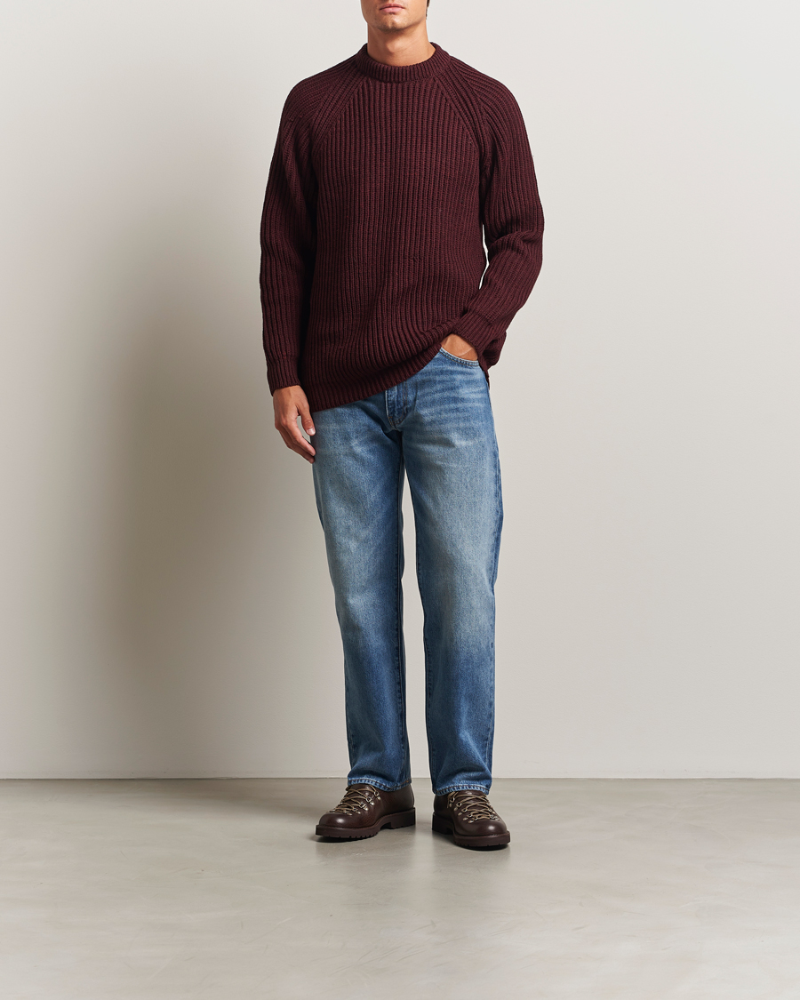 Hombres | Jerséis y prendas de punto | Gloverall | Fisherman Rib Chunky Wool Crew Neck Burgundy