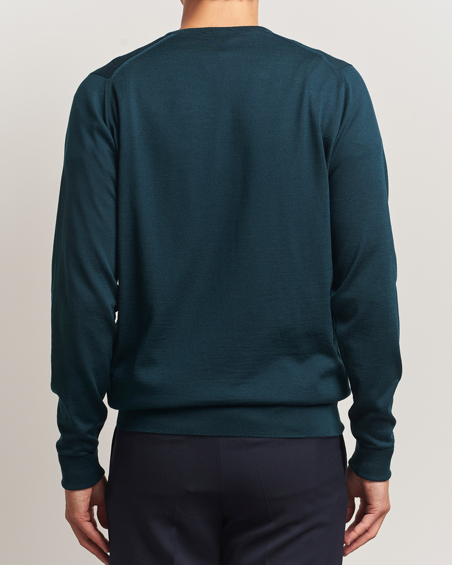 Hombres | Jerséis y prendas de punto | John Smedley | Bobby Extra Fine Merino V-Neck Pullover Richardson Green