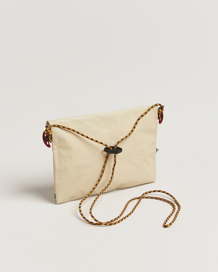 Hombres | Klättermusen Hrid WP 1,5L Accessory Bag Clay | Klättermusen | Hrid WP 1,5L Accessory Bag Clay