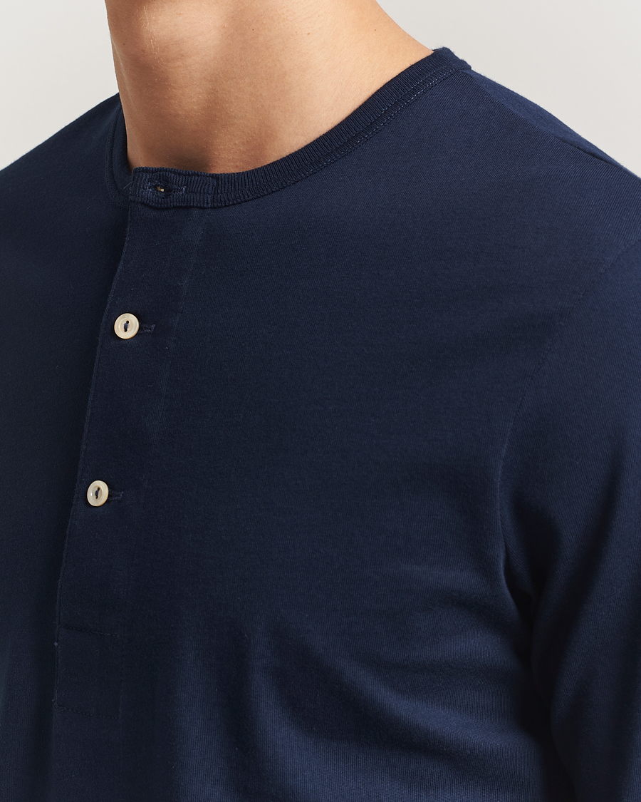 Hombres | Jerséis y prendas de punto | Merz b. Schwanen | Classic Fit Sturdy Organic Cotton Henley Ink Blue