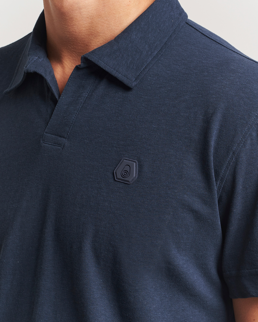 Hombres | Polos | Sail Racing | Tornado Polo Navy