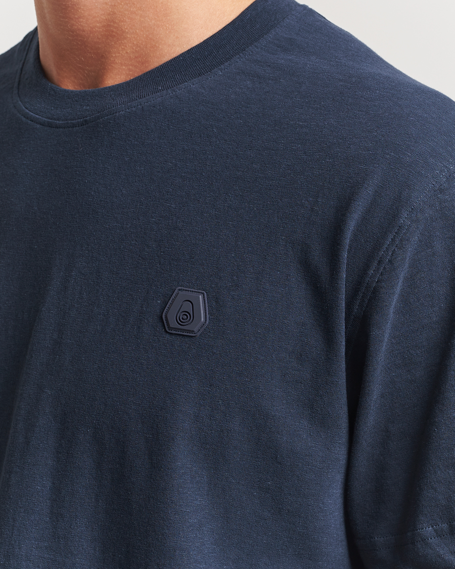 Hombres | Camisetas | Sail Racing | Tornado Crew Neck T-Shirt Navy