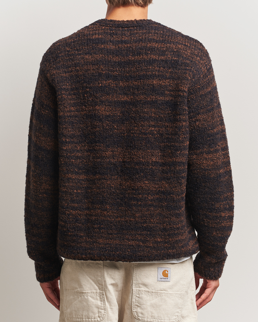 Hombres | Jerséis y prendas de punto | Nudie Jeans | Gurra Bouclé Knitted Sweater Black/Brown