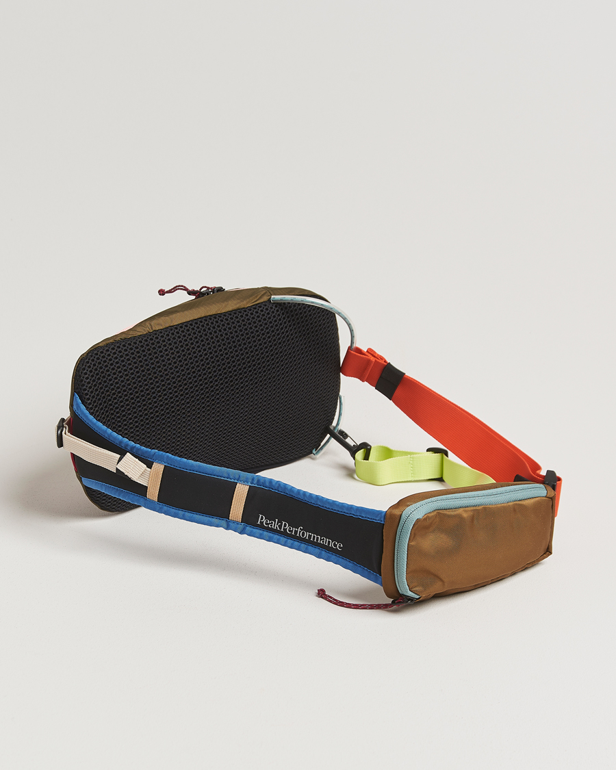 Hombres | Peak Performance Outdoor Slingbag Meadow Moss | Peak Performance | Outdoor Slingbag Meadow Moss