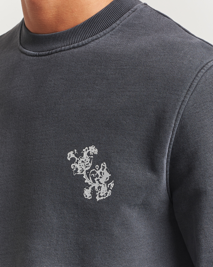 Hombres | Jerséis y prendas de punto | Samsøe Samsøe | Phil Printed Crew Neck Sweatshirt Washed Black