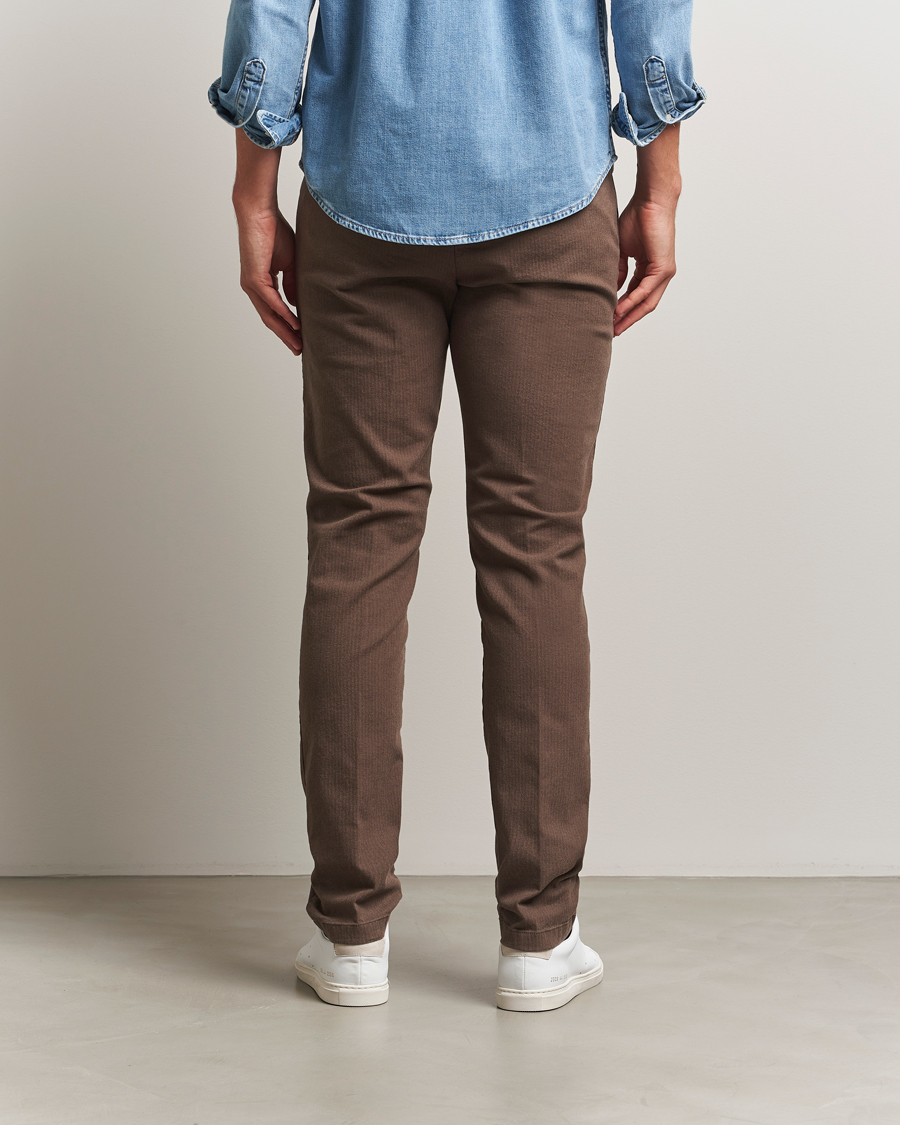 Hombres | Pantalones | Gant | Slim Fit Cotton Herringbone Trousers Rich Brown