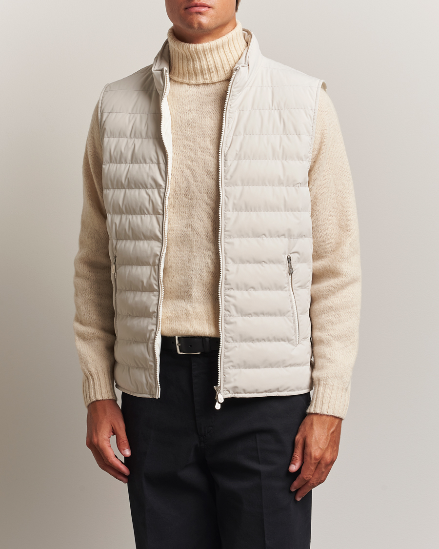 Hombres | Abrigos y chaquetas | Brunello Cucinelli | Nylon Gilet Light Beige
