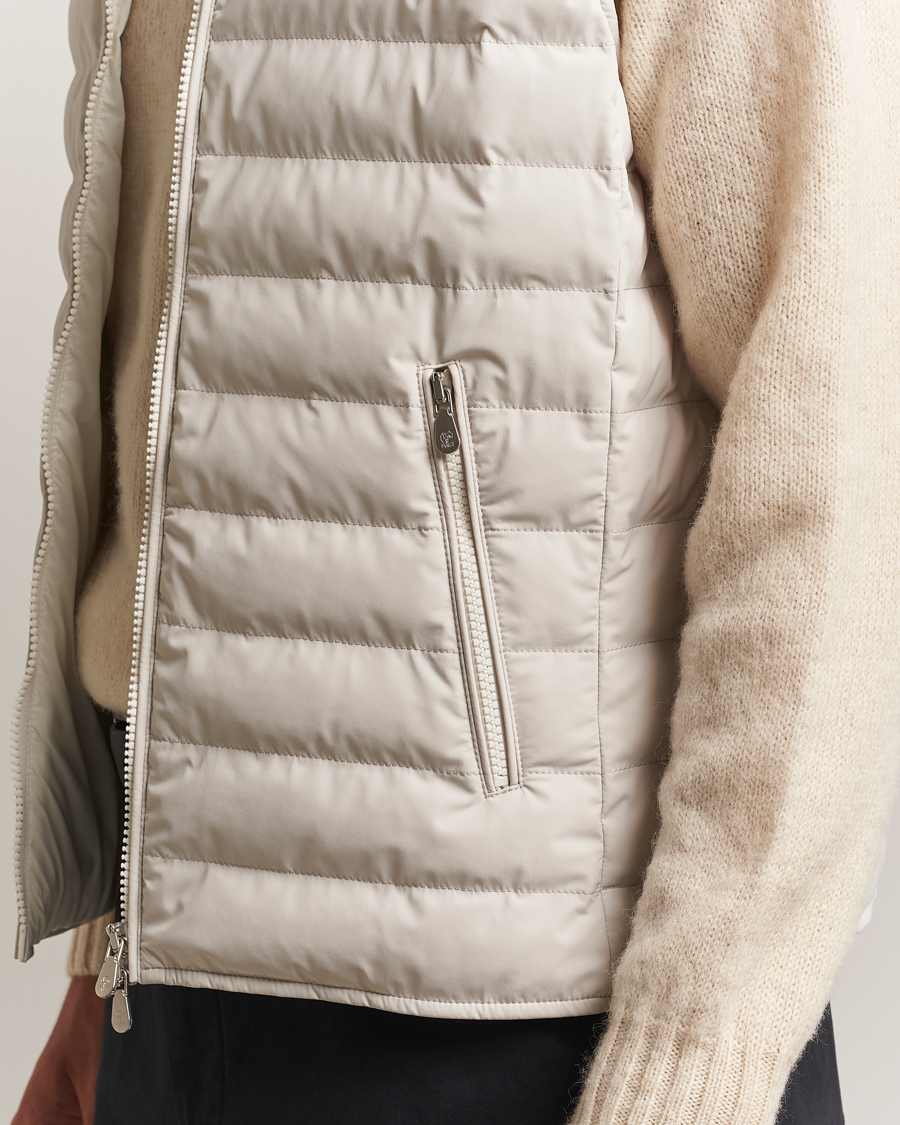 Hombres | Abrigos y chaquetas | Brunello Cucinelli | Nylon Gilet Light Beige