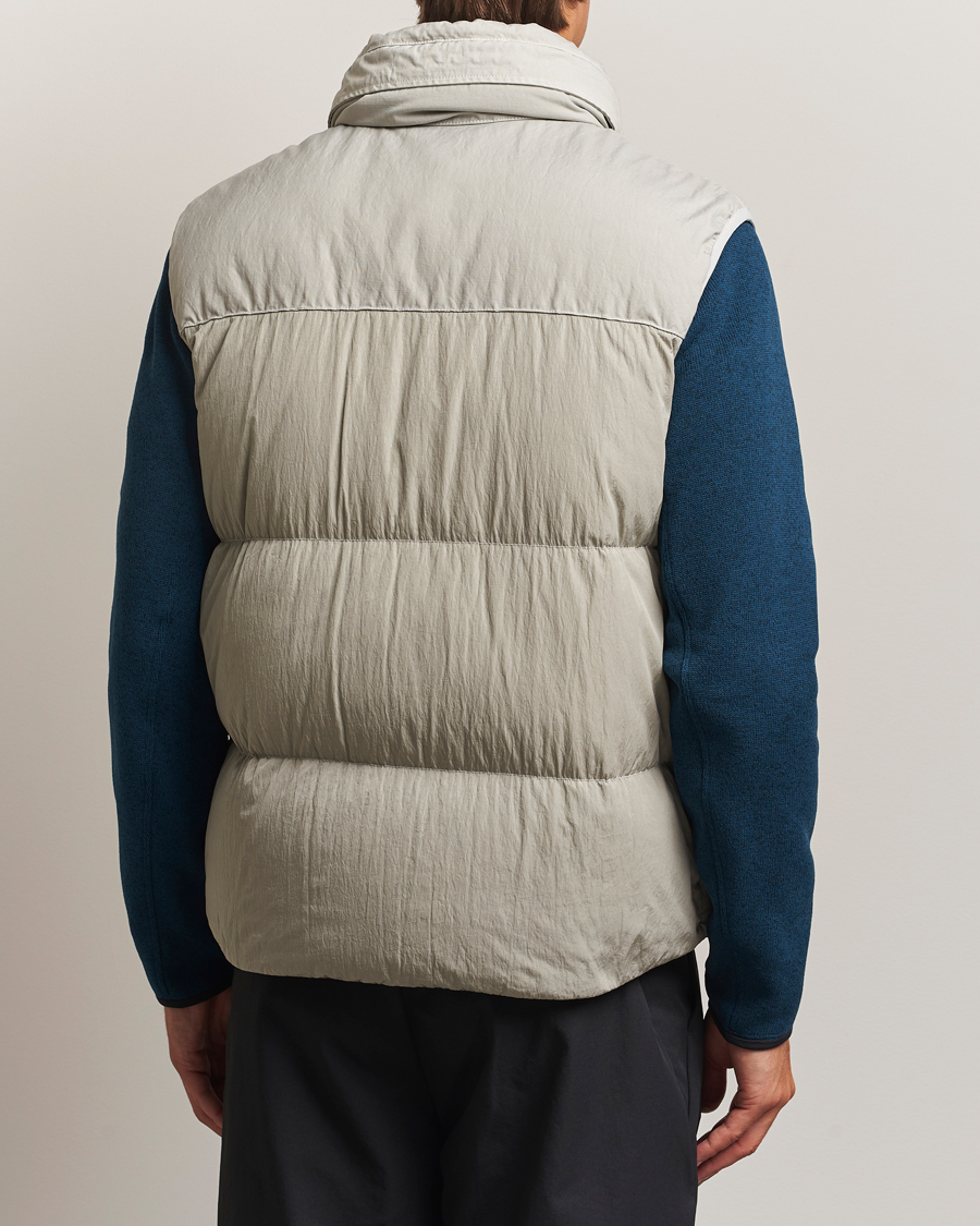 Hombres | Chalecos | C.P. Company | Eco Chrome Mixed Down Vest Light Grey
