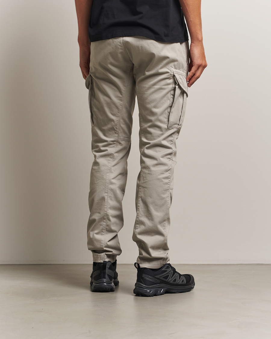 Hombres | Pantalones | C.P. Company | Stretch Satin Lens Cargo Pants Grey
