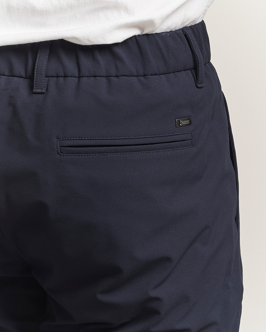 Hombres | Pantalones | Herno | Pleated Technical Cotton Trousers Navy
