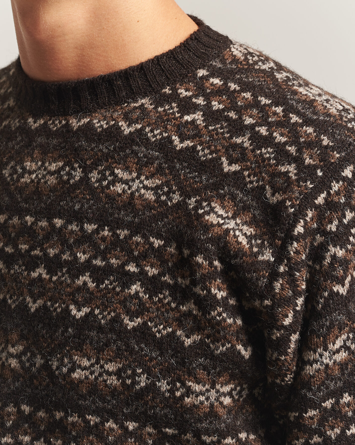 Hombres | Jerséis y prendas de punto | Jamieson's of Shetland | Jamiesons Of Shetland All Over Fair Isle Pullover Crew Neck Dark Brown
