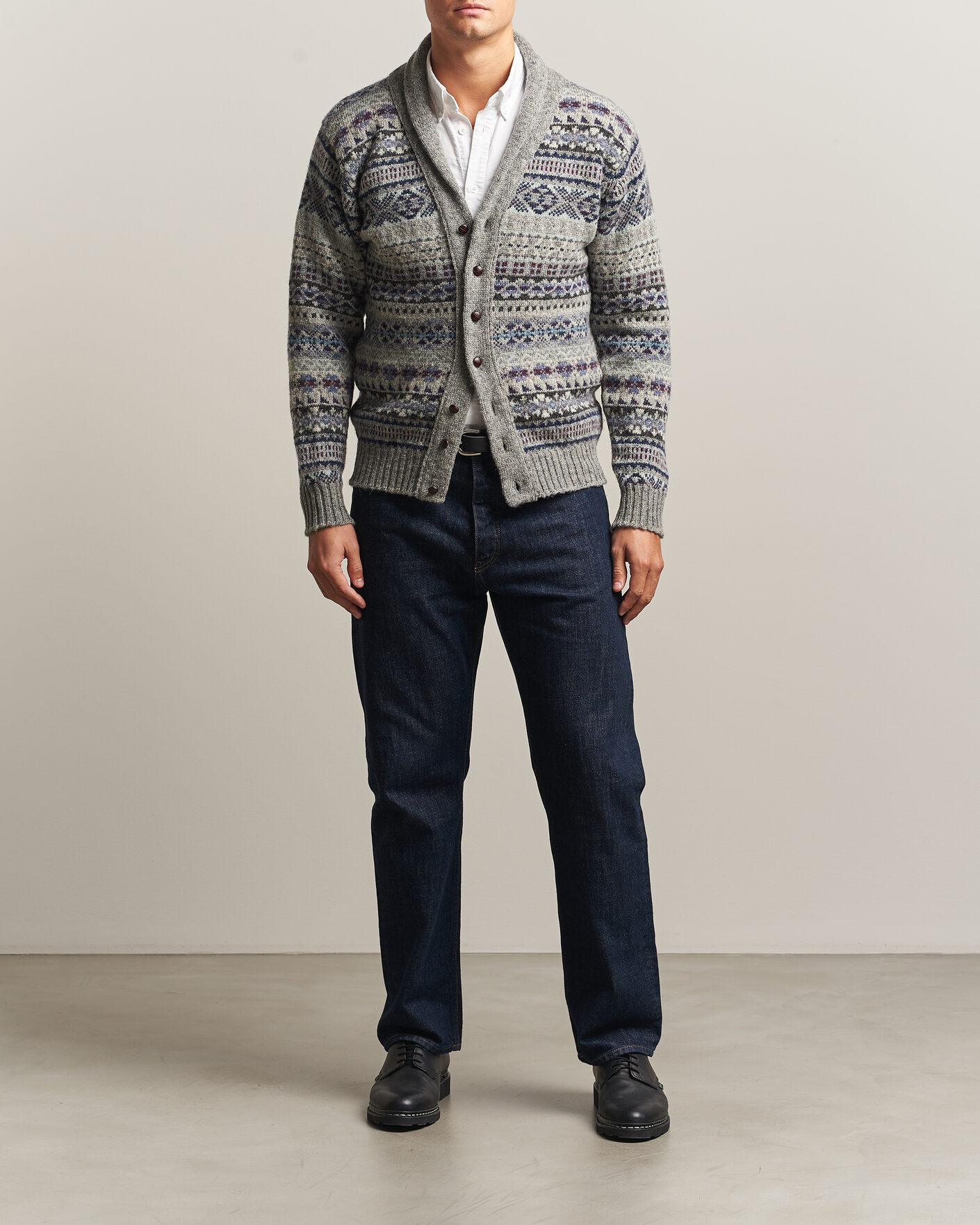 Hombres | Jerséis y prendas de punto | Jamieson's of Shetland | Jamiesons Of Shetland All Over Fair Isle Shawl Collar Cardigan Grey