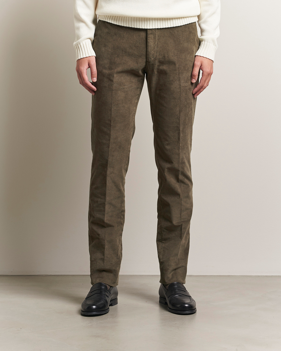 Hombres | Pantalones | Incotex | Slim Fit Baby Corduroy Trousers Taupe