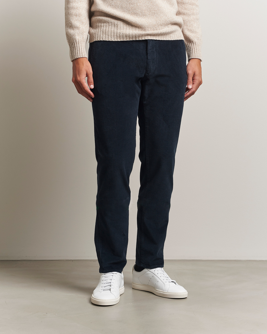 Hombres | Pantalones | Incotex | Slim Fit Leisure Cord Slacks Navy